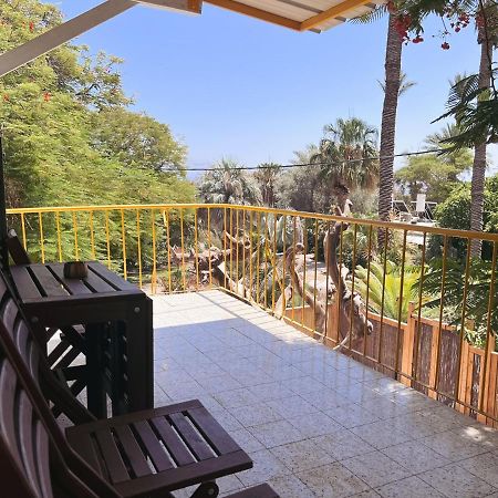 הצימר של יהושע Ein Gedi Exterior photo